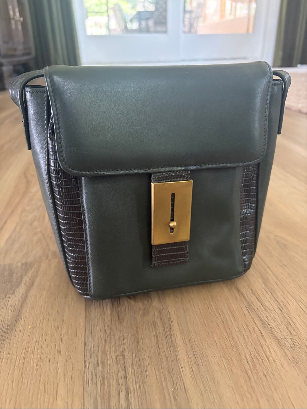 Vintage Linda Aldred for Ellen Tracy Dark Green Leather Crossbody Bag